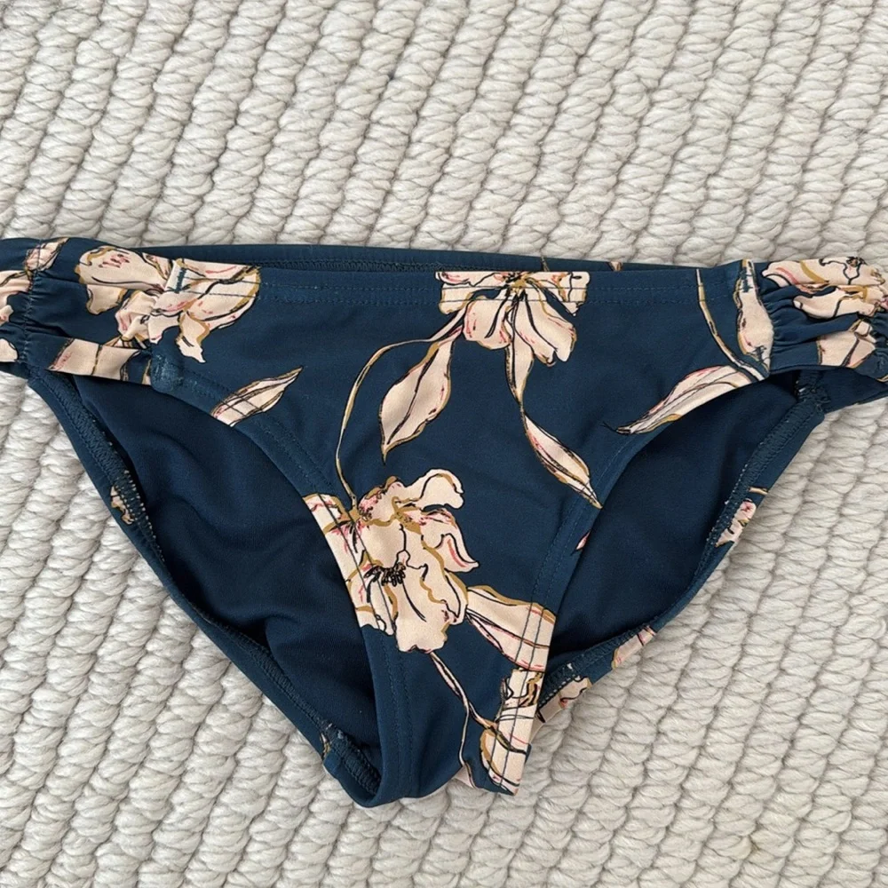 O’Neill Floral Two Piece girls size 7